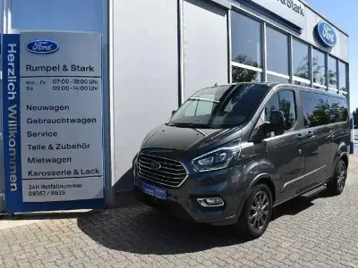 Gebraucht Ford Tourneo Custom Titanium X 170 PS (125 kW) 2023 Grau Van