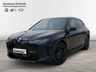 Gebraucht BMW iX M Sport 400 kW (544 PS) 2025 Bmw individual tansanitblau SUV
