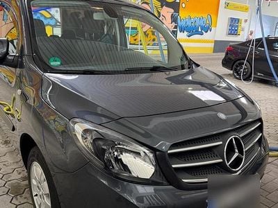 Mercedes Citan 111