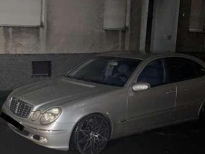 Mercedes E270