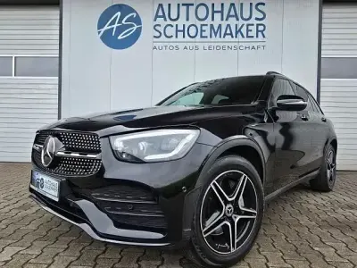 Używany Mercedes GLC200 AMG line 163 KM (119 kW) 2020 Czarny SUV