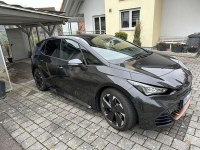 Grau Gebraucht 2022 Cupra Born Kleinwagen | 27.900 € (Etwas zu teuer)