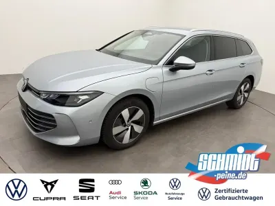 Gebraucht VW Passat Business 204 PS (150 kW) 2025 Silber Kombi