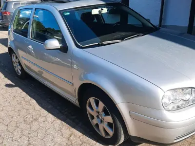 Gebraucht VW Golf IV 75 PS (55 kW) 2003 Silber Limousine