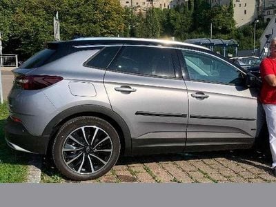 Używany Opel Grandland X 224 KM (164 kW) 2020 Srebrny SUV