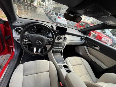 Mercedes CLA200
