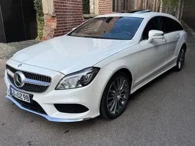 Używany Mercedes CLS500 Shooting Brake AMG 408 KM (300 kW) 2015 Biały Kombi