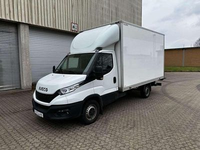 Gebraucht Iveco Daily 136 PS (100 kW) 2021 Weiß Van / Kleinbus