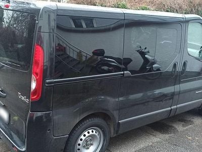 Gebraucht Renault Trafic Black Edition 114 PS (83 kW) 2014 Schwarz Van / Kleinbus