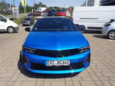 Gebraucht Opel Astra 114 kW (156 PS) 2023 Blau Limousine