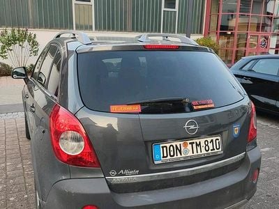 Grau Gebraucht 2010 Opel Antara SUV | 2.900 € (Fairer Preis)