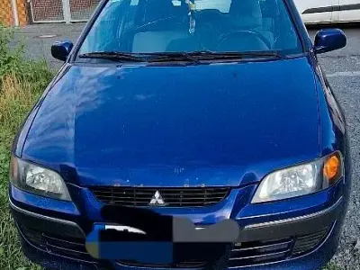 Gebraucht Mitsubishi Space Star 101 PS (74 kW) 2003 Andere farben Van / Kleinbus