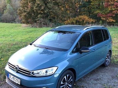 Blau Gebraucht 2019 VW Touran IQ Drive Van / Kleinbus | 17.900 € (Guter Preis)