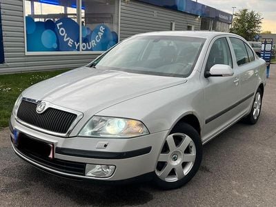 Używany Skoda Octavia 140 KM (102 kW) 2007 Srebrny Sedan/Limuzyna