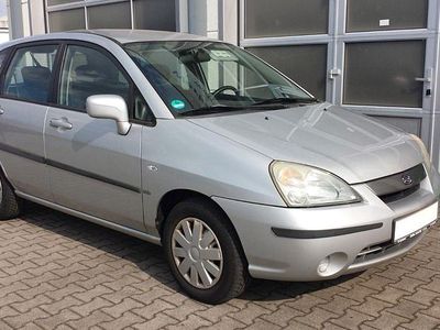 Suzuki Liana