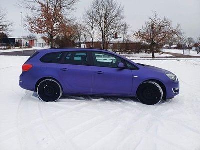 Violett Gebraucht 2013 Opel Astra Eco Kombi | 4.499 € (Guter Preis)