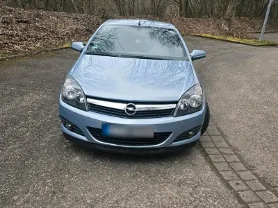 Gebraucht Opel Astra 105 PS (77 kW) 2006 Blau Limousine