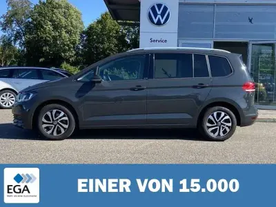 Gebraucht VW Touran Active 150 PS (110 kW) 2022 Grau Van / Kleinbus