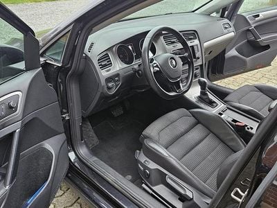 Gebraucht VW Golf VII Comfortline 110 PS (80 kW) 2015 Schwarz Kombi
