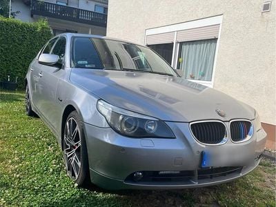 BMW 525