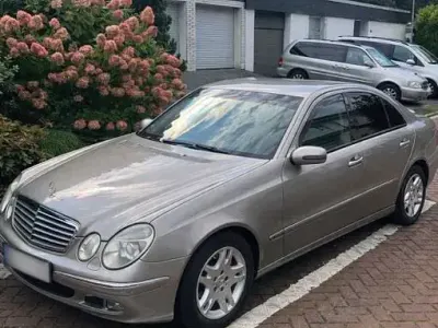 Brugt Mercedes E280 Elegance 177 HK (130 kW) 2005 Beige Sedan