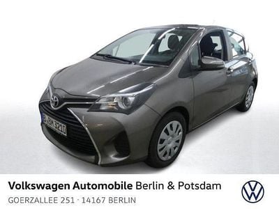 Gebraucht Toyota Yaris Comfort 69 PS (50 kW) 2016 Gray metallic Limousine