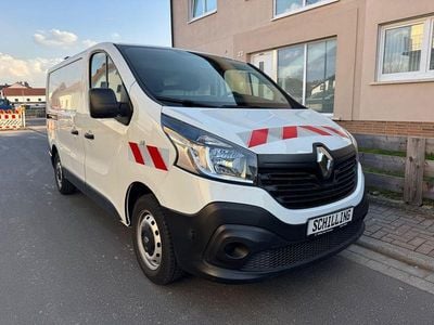 Gebraucht Renault Trafic Komfort 120 PS (88 kW) 2017 Weiß Van / Kleinbus