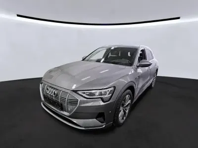 Używany Audi e-tron S-Line 230 kW (313 KM) 2022 Szary SUV