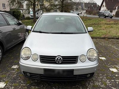 Gebraucht VW Polo 75 PS (55 kW) 2003 Silber Kleinwagen
