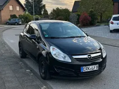 Używany Opel Corsa Edition 60 KM (44 kW) 2009 Czarny Hatchback