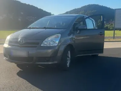 Gebraucht Toyota Corolla 130 PS (95 kW) 2006 Grau Van / Kleinbus