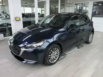 Usata Mazda 2 90 CV (66 kW) 2021 Blu Berlina