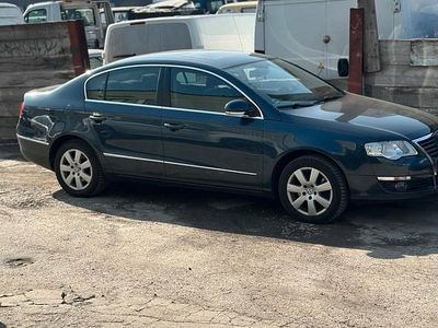 Gebraucht VW Passat 150 PS (110 kW) 2007 Blau Limousine