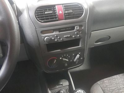 Gebraucht Opel Corsa 58 PS (42 kW) 2001 Grün Kleinwagen