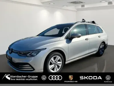 Gebraucht VW Golf VIII Life 150 PS (110 kW) 2023 Reflexsilber metallic Kombi