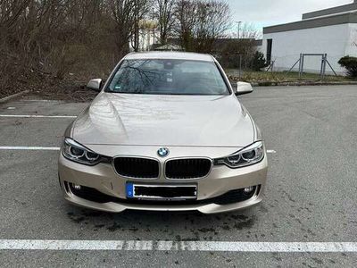 gebraucht BMW 318 318 d Touring Aut. 8 fach bereift Anhängerkupplung