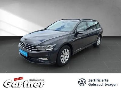 Gebraucht VW Passat Basis 150 PS (110 kW) 2021 Grau metallic Kombi