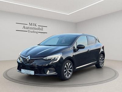 Schwarz Gebraucht 2023 Renault Clio V Techno Limousine | 16.799 € (Fairer Preis)