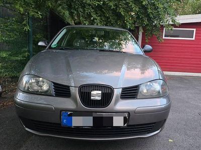 Grau Gebraucht 2003 Seat Ibiza | 1.750 €