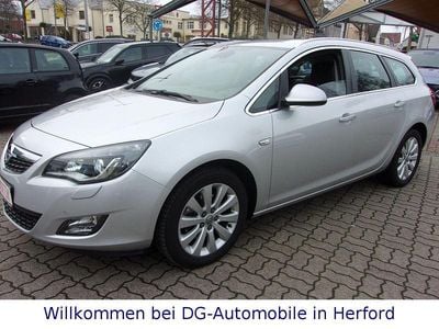 Gebraucht Opel Astra Innovation 179 PS (131 kW) 2011 Silber Kombi