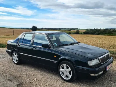 Usata Lancia Thema 171 CV (125 kW) 1993 Verde Berlina