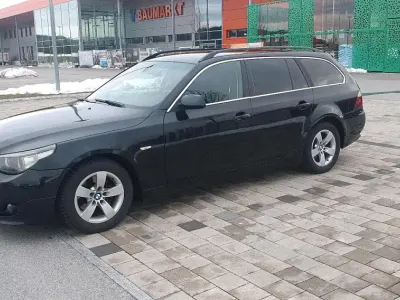 Gebraucht BMW 525 218 PS (160 kW) 2006 Schwarz Kombi