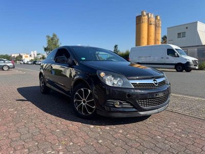 Opel Astra GTC