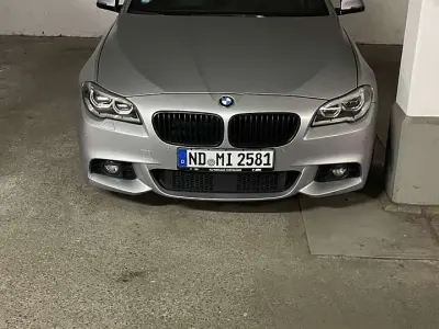 Gebraucht BMW 530 Sport Line 258 PS (189 kW) 2015 Kombi