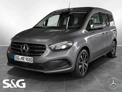 Gebraucht Mercedes T180 Progressive 116 PS (85 kW) 2025 Grau Van / Kleinbus