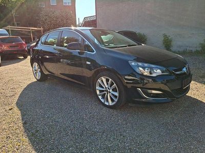 Usata Opel Astra Sport 140 CV (102 kW) 2013 Nero Berlina