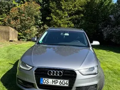 Używany Audi A4 Attraction 200 KM (147 kW) 2015 Srebrny Kombi