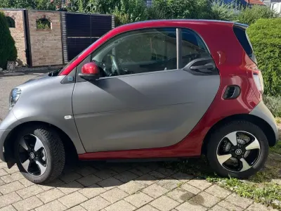 Gebraucht Smart ForTwo Coupé 60 kW (82 PS) 2024 Kleinwagen