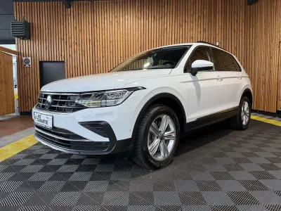 Gebraucht VW Tiguan 190 PS (139 kW) 2023 Weiß SUV