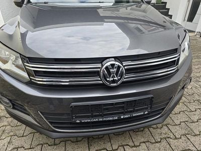 Gebraucht VW Tiguan Sportline 122 PS (89 kW) 2012 Schwarz SUV
